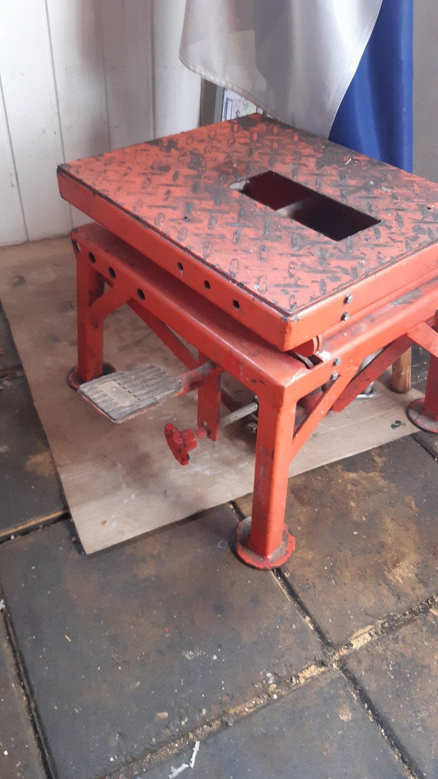 Motorstandaard / schaarlift / motorsteun, Motoren, Ophalen