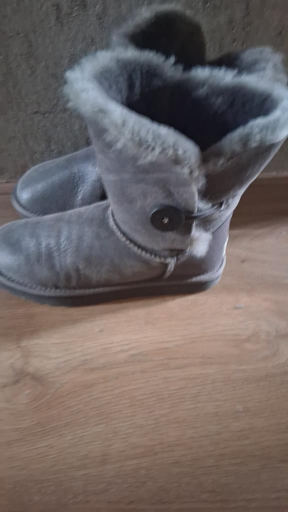UGG DAMES HALFHOGE BOOTS Bailey button, Ophalen, Gedragen, Snowboots