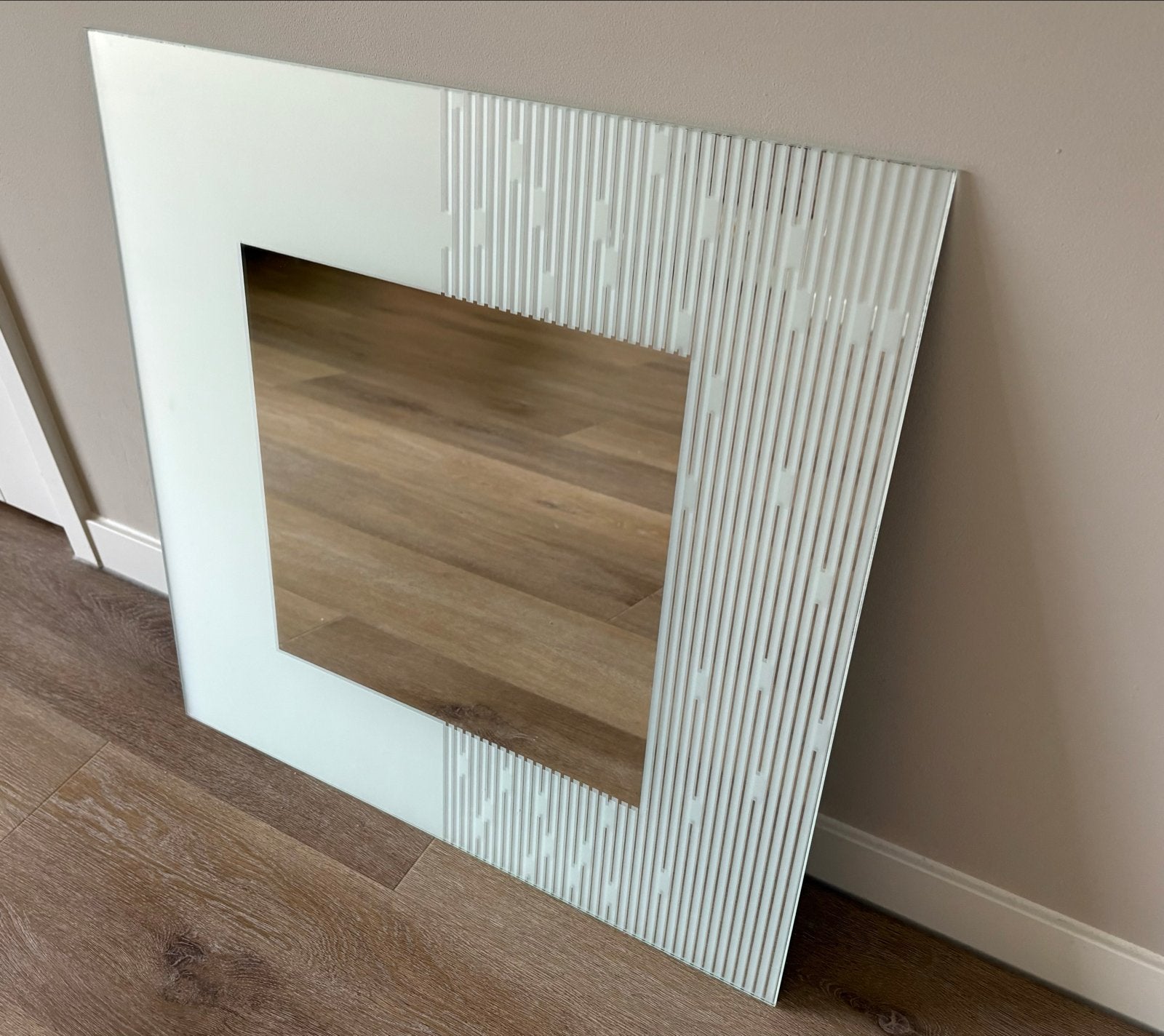 Badkamerspiegel 60x60 cm - Vierkant met decoratie, Ophalen, Vierkant, Zo goed als nieuw, Minder dan 100 cm