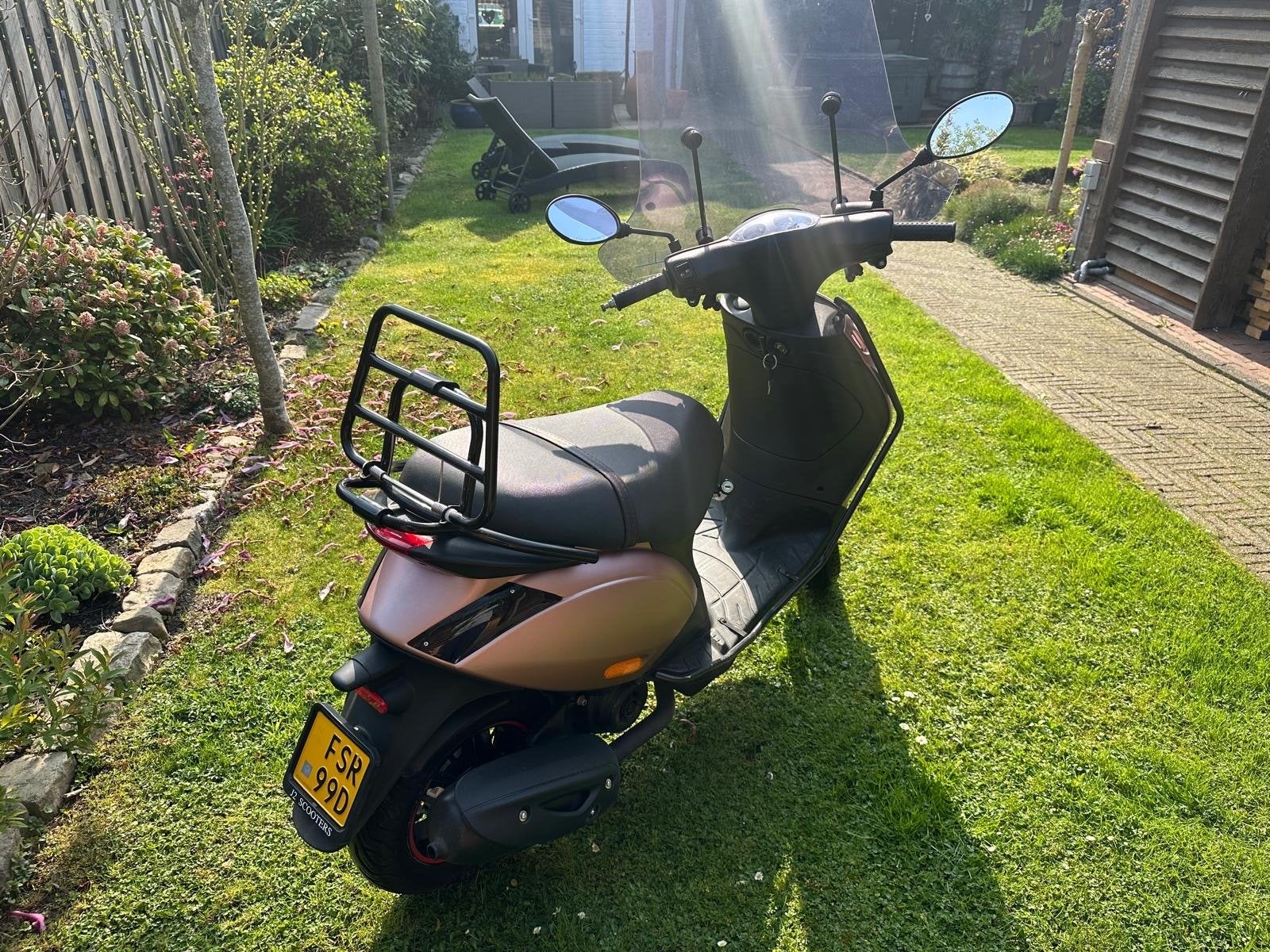 Piaggio Zip - Zo goed als nieuw, Ophalen, Zo goed als nieuw, Overige typen, Piaggio