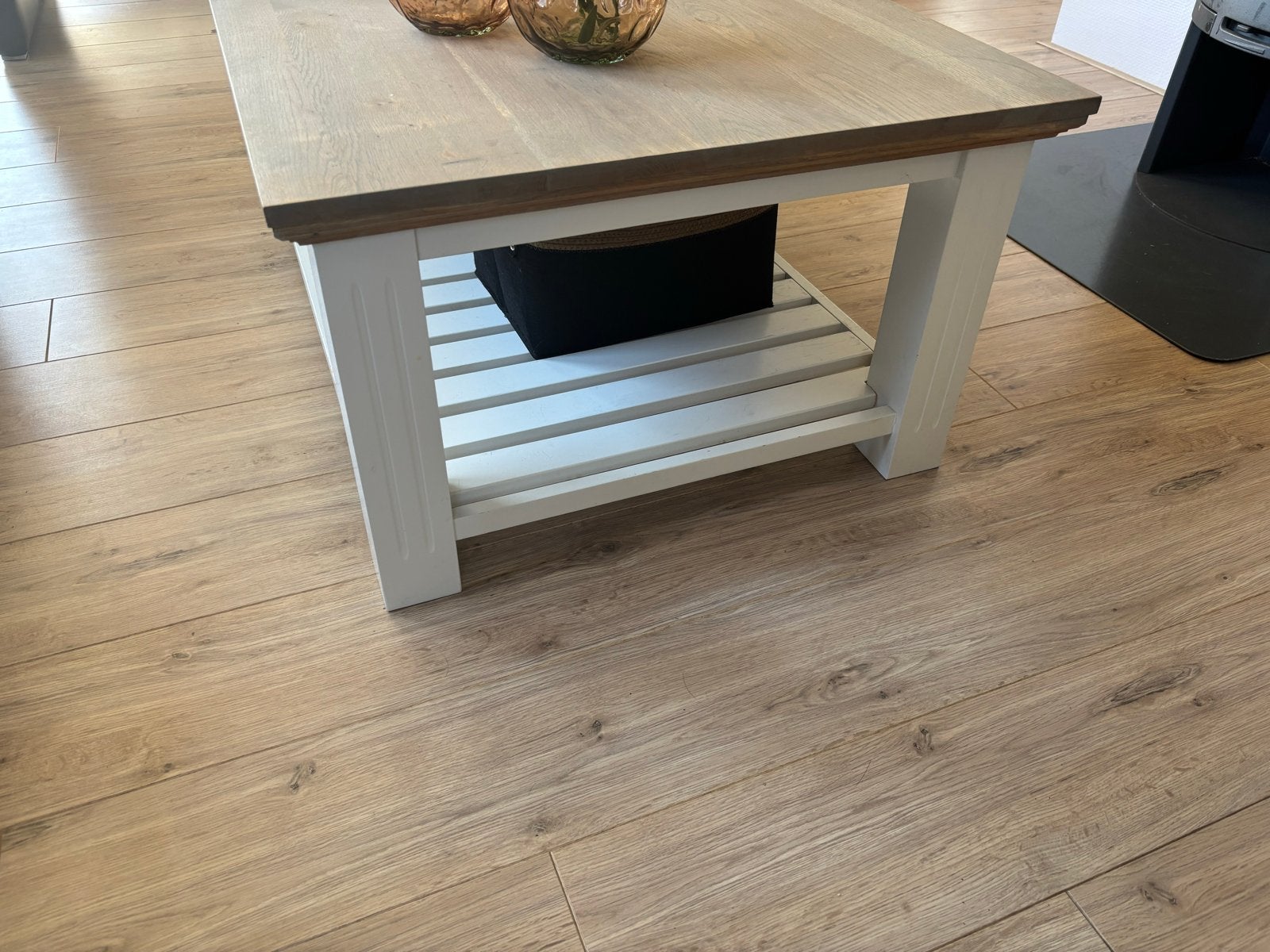 Salontafel met opbergruimte, wit en houtkleurig, Gebruikt, 100 tot 150 cm, Overige houtsoorten, 50 tot 100 cm