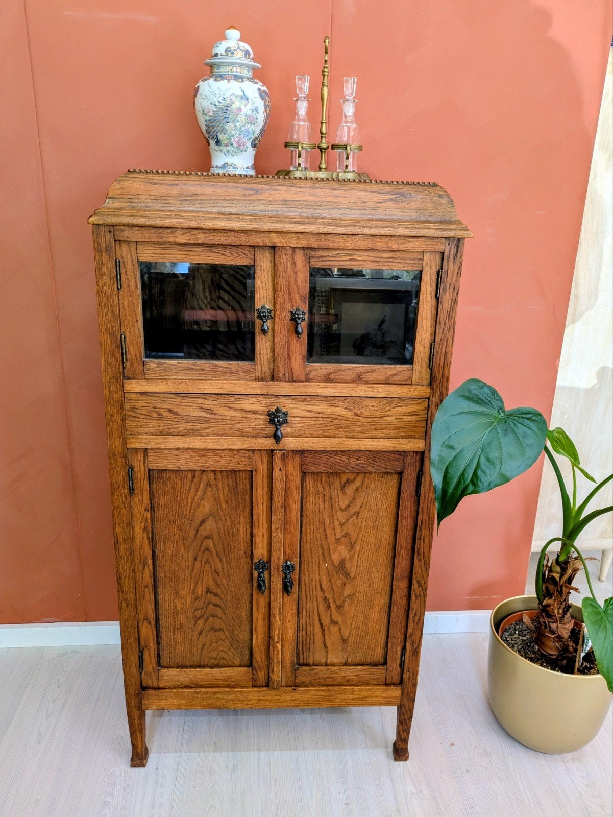 Buffetkast Amsterdamse School, Huis en Inrichting, Kasten | Buffetkasten, 100 tot 150 cm, Eikenhout, Zo goed als nieuw, X