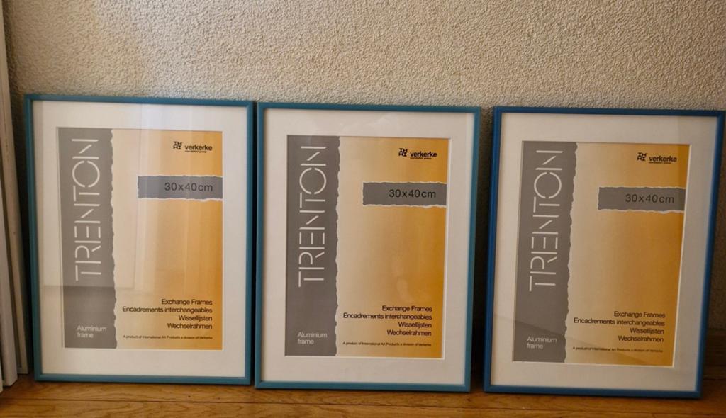 3 Verkerke wissellijsten 30×40 cm., Ophalen, Minder dan 50 cm, Metaal of Aluminium, Zo goed als nieuw