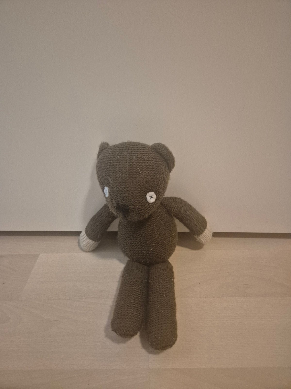 Schattige gebreide teddybeer - Zo goed als nieuw, Kinderen en Baby's, Ophalen, Overige merken, Beer, Zo goed als nieuw