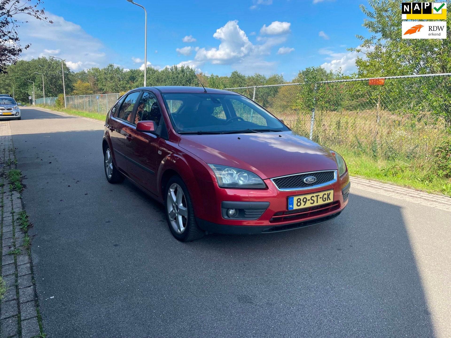 Ford Focus 2.0-16V Rally Edition Goed onderhouden, Auto's, Stof, Gebruikt, Zwart, Bedrijf