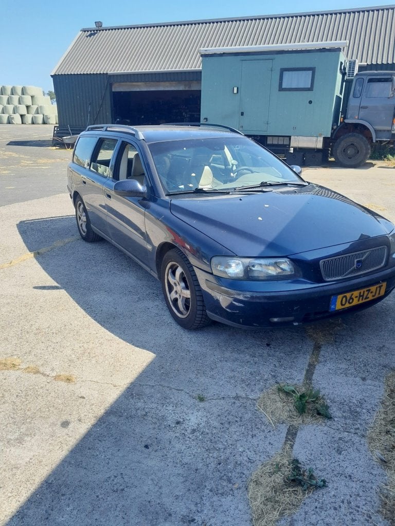 Volvo V70 2.4 140PK AUT 2001 Blauw, Auto's, Volvo, Particulier, V70, LPG, D, Stationwagon, Automaat, Geïmporteerd, Blauw, Leder