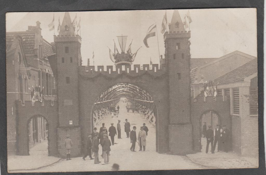 vlaardingen  feest in de straat mattefotokaart, Verzenden, 1920 tot 1940, Ongelopen, Zuid-Holland