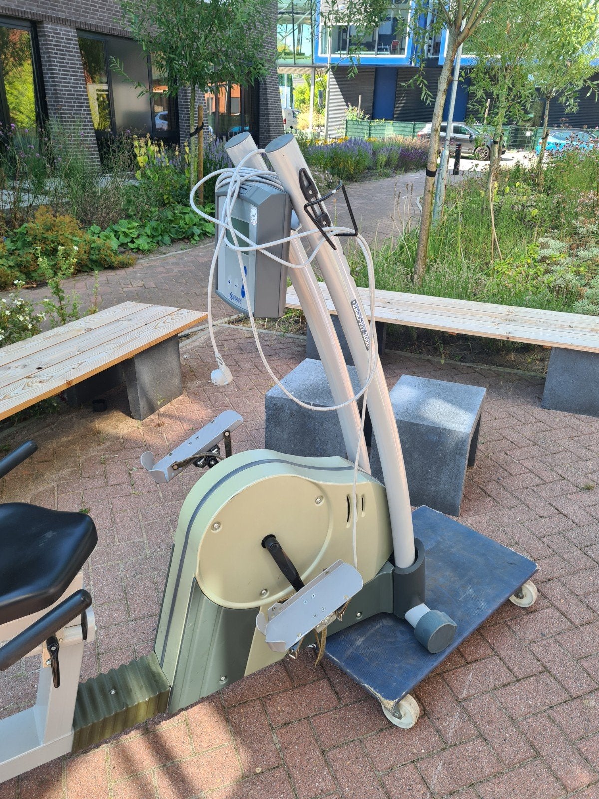 hometrainer, fiets, Ophalen, Gebruikt, Metaal, Benen