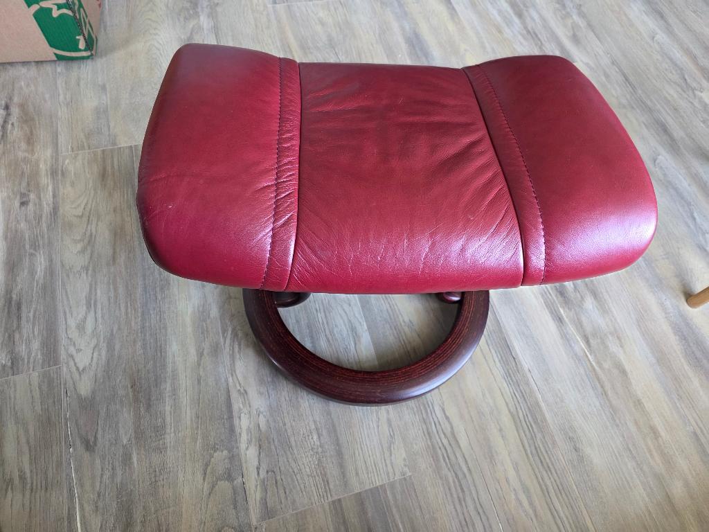 Stressless voetenbankje, Ophalen, Minder dan 50 cm, Gebruikt, 50 tot 75 cm