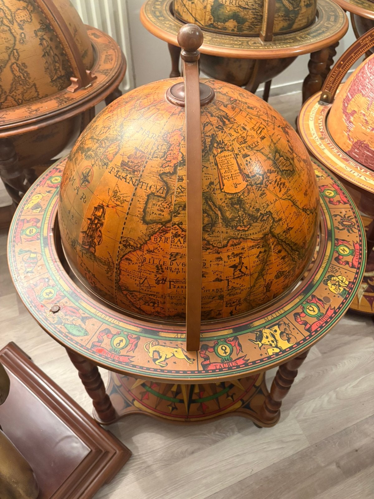 ANTIEKE bar globe drank globe wereldbol barglobe globebar, Ophalen, Zo goed als nieuw