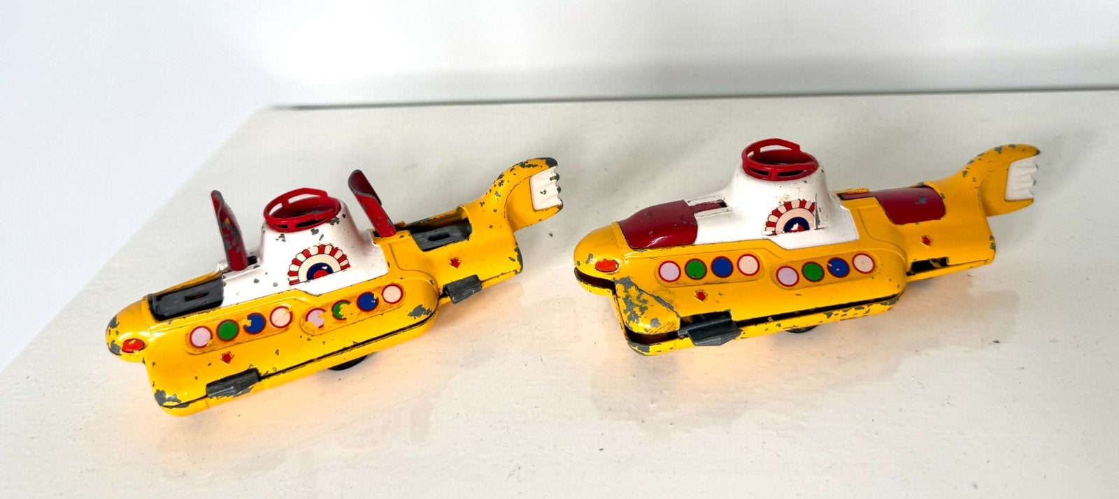 Corgi Toys 2x The Beatles Yellow Submarine, Verzenden, Gebruikt, Auto, Corgi