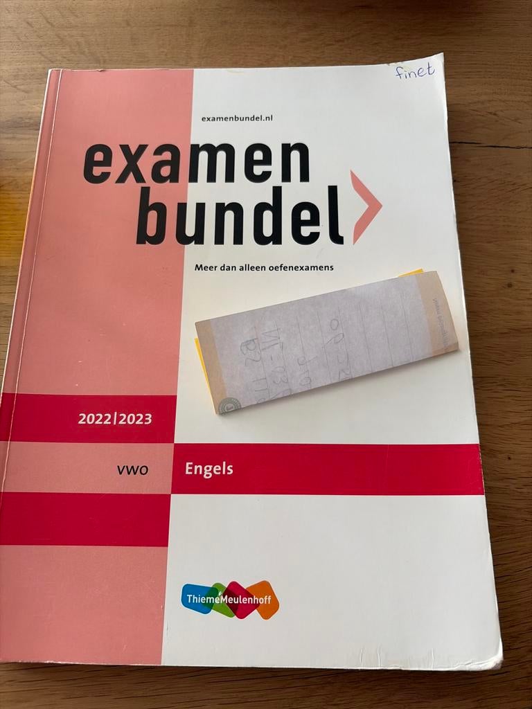 Examenbundel vwo Engels 2022/2023 - ThiemeMeulenhoff, Ophalen of Verzenden, Zo goed als nieuw