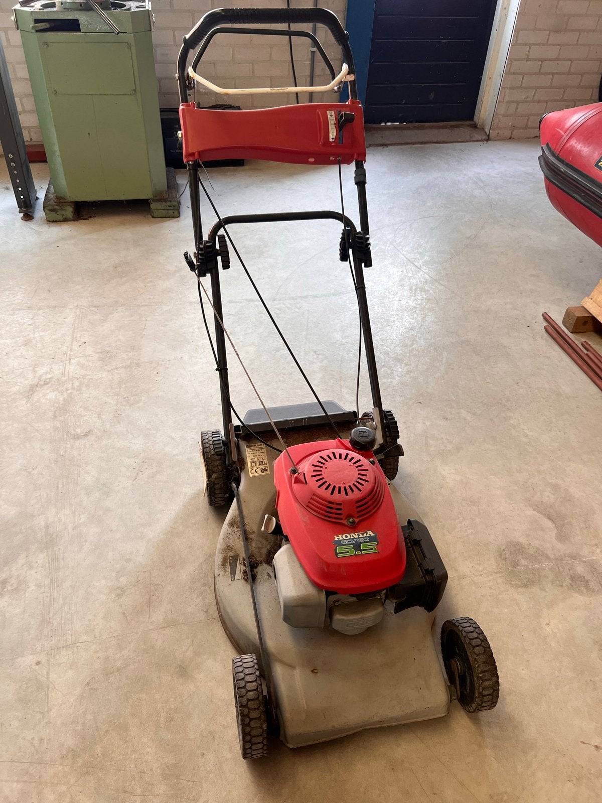 Honda grasmaaier voor onderdelen of opknapper, Ophalen, Cirkelmaaier, Gebruikt, Benzine-grasmaaier