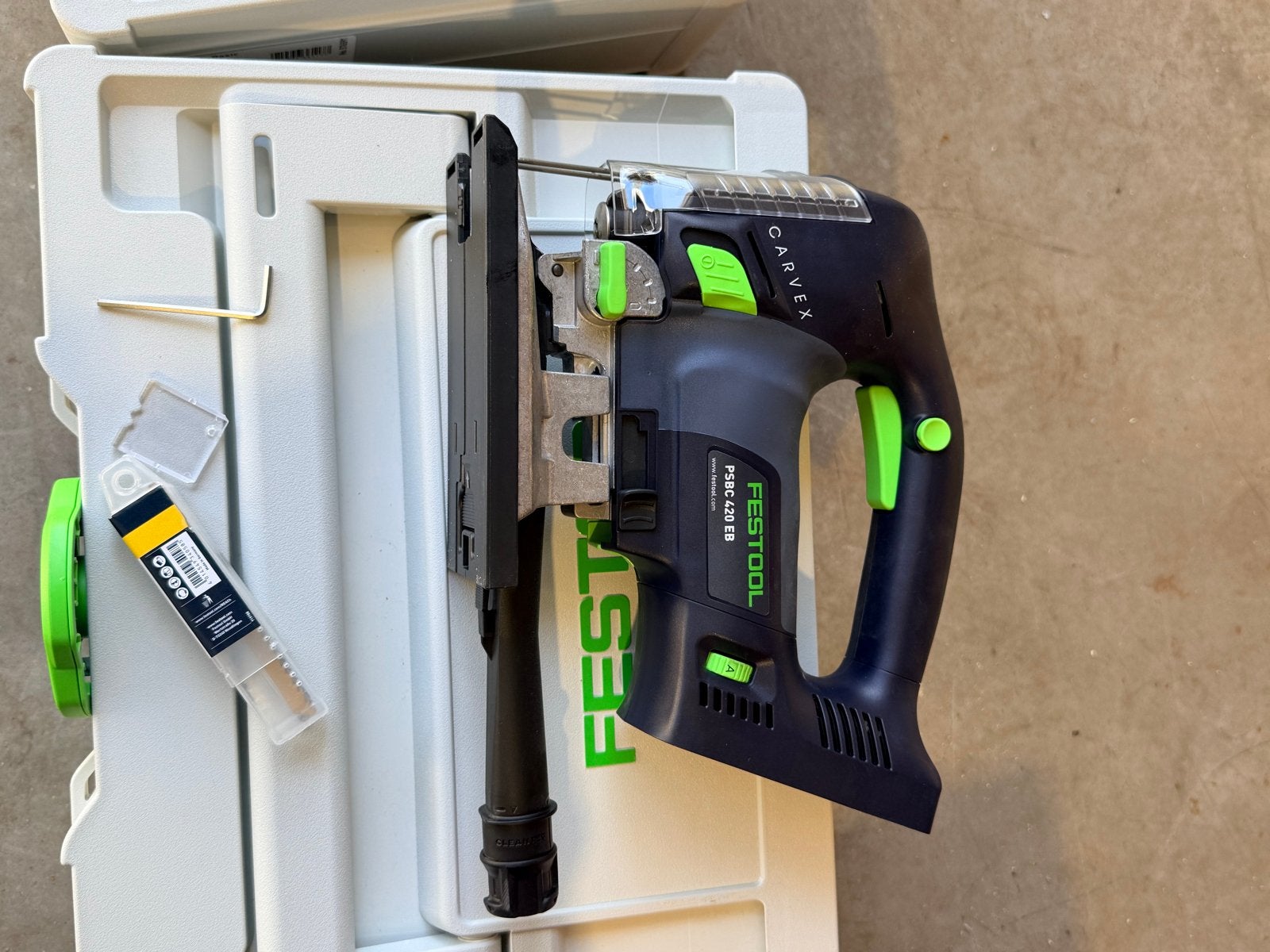 Festool Decoupeerzaag PSBC 420 EB - Zonder Accu's, Doe-het-zelf en Verbouw, Ophalen of Verzenden, Zo goed als nieuw, Minder dan 600 watt