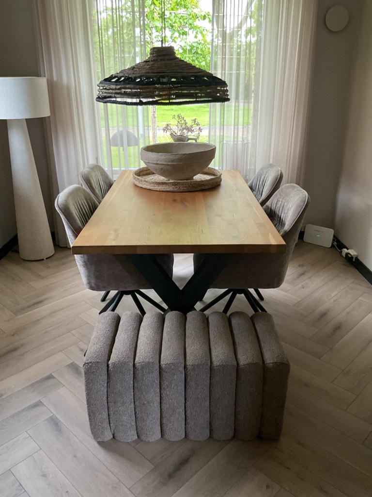Eetkamertafel massief hout met metalen kruispoot 160x90cm, Ophalen, 50 tot 100 cm, Zo goed als nieuw, 150 tot 200 cm