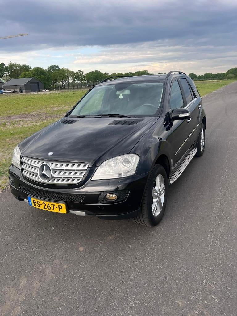 Mercedes-Benz M-Klasse 3.0 CDI Ml320 4MATIC AUT 2007 Zwart, Auto's, Automaat, Zwart, 255 €/maand, 11 km/l