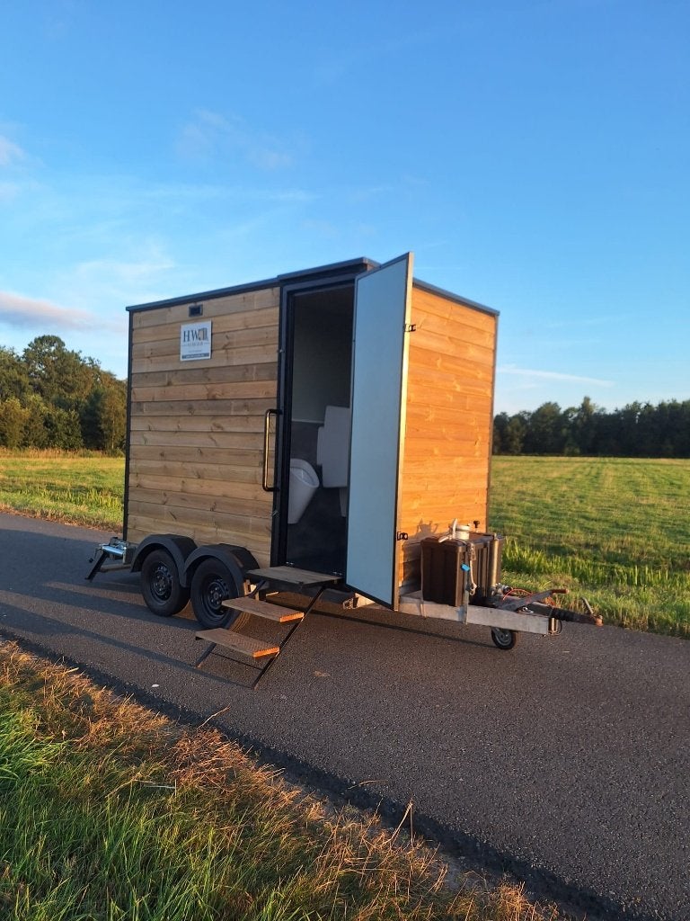 Toiletwagen te huur, Ophalen, Zo goed als nieuw, Overige