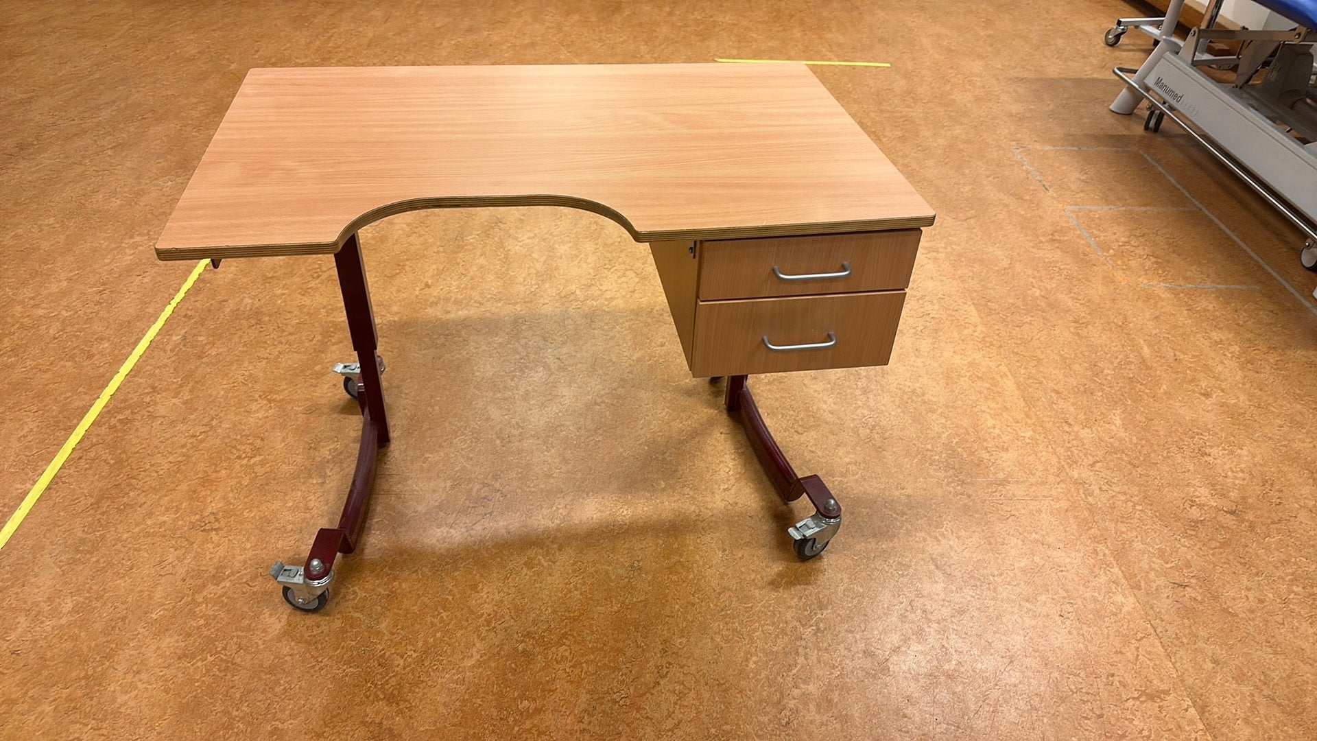 Bureau, tafel, in hoogte verstelbaar, Ophalen, Kinderbureau, In hoogte verstelbaar, Zo goed als nieuw