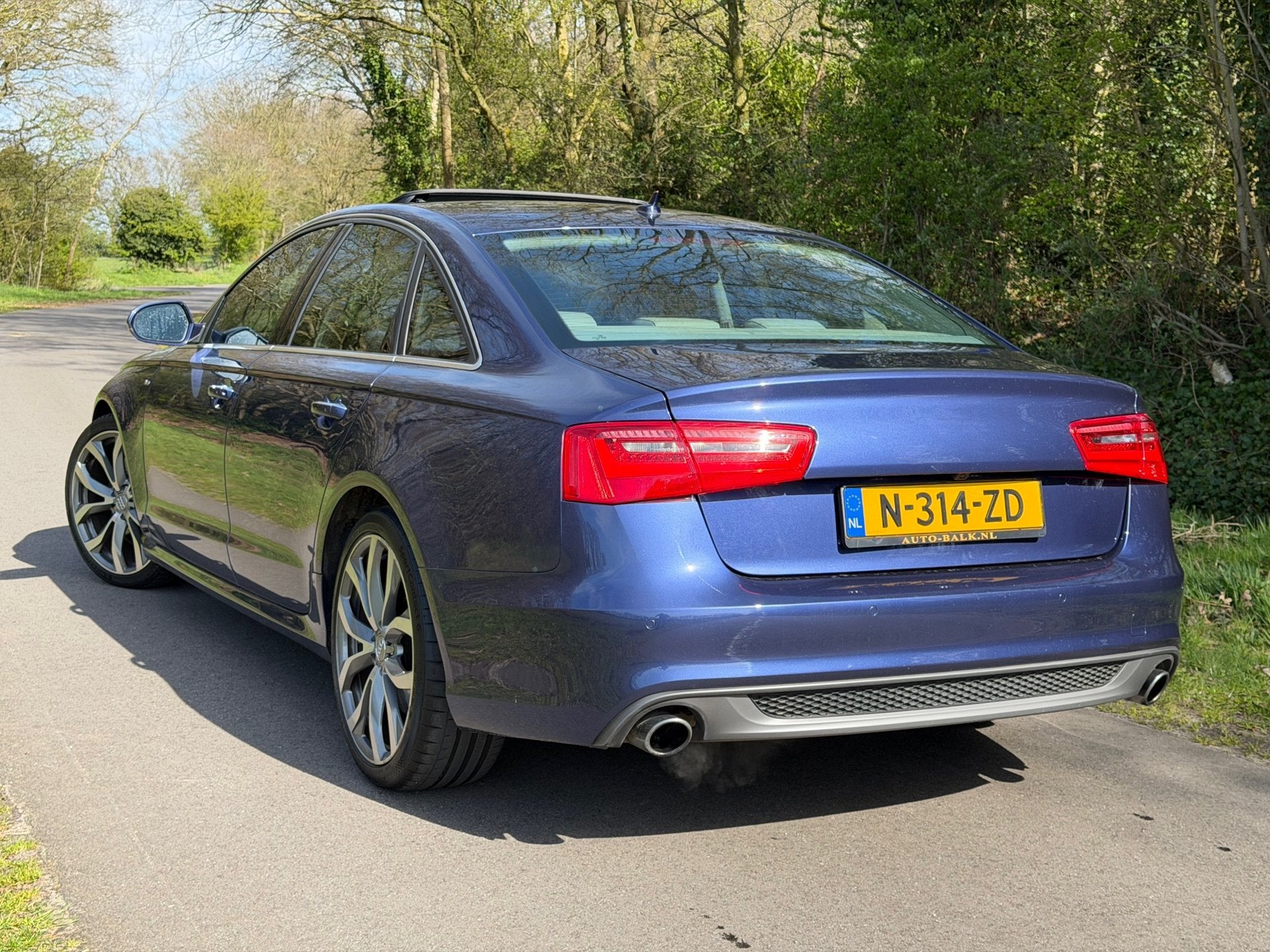Foto 2 van Audi A6 3.0 TFSI quattro S-Line | Schuif/Kanteldak + Lederbe