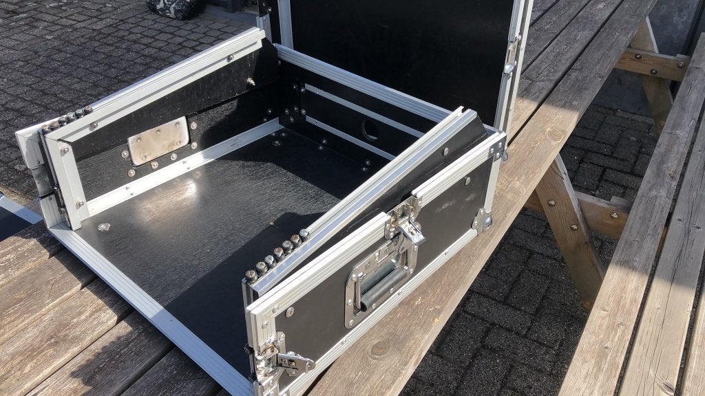 19-inch combi flightcase mixer-slant-case, front 3he, Ophalen, Zo goed als nieuw, Overige instrumenten, Flightcase