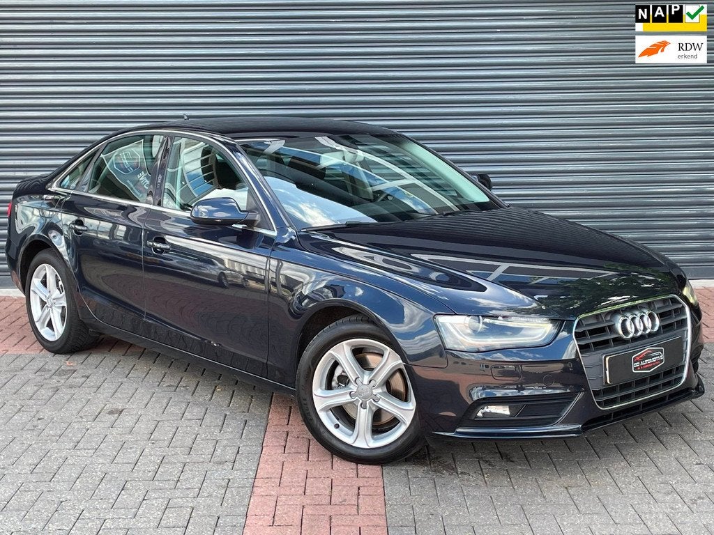 Audi A4 Limousine 2.0 TDI Business Edition Automaat | Trekha, Stof, Gebruikt, 4 cilinders, 150 pk