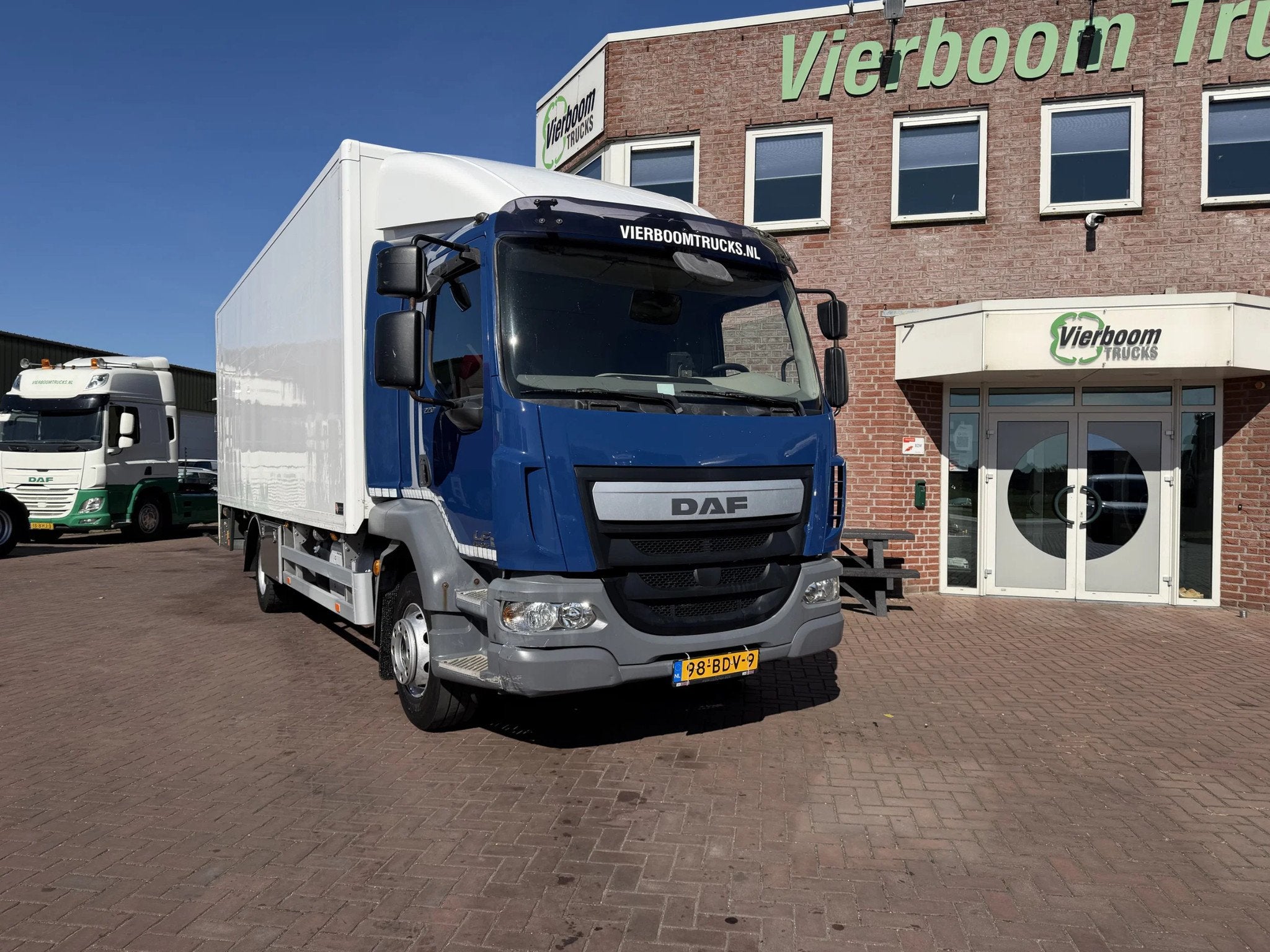 DAF LF LF55-220 Koffer mit LBW / Klima / Euro6 / 6 Cilinder, Auto's, Automaat, Achterwielaandrijving, Euro 6, Origineel Nederlands