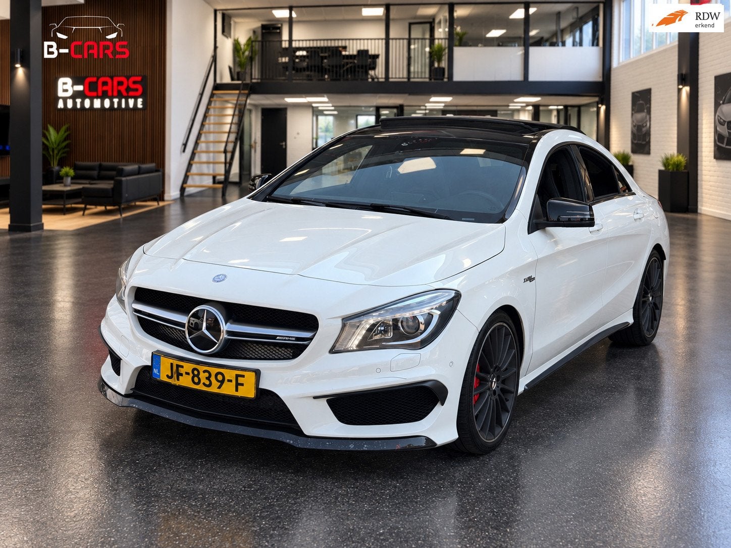 Mercedes-Benz CLA-klasse AMG 45 4MATIC Kuipstoel|Pano|Xenon|, Automaat, CLA, Bi-Xenon koplampen, Gebruikt