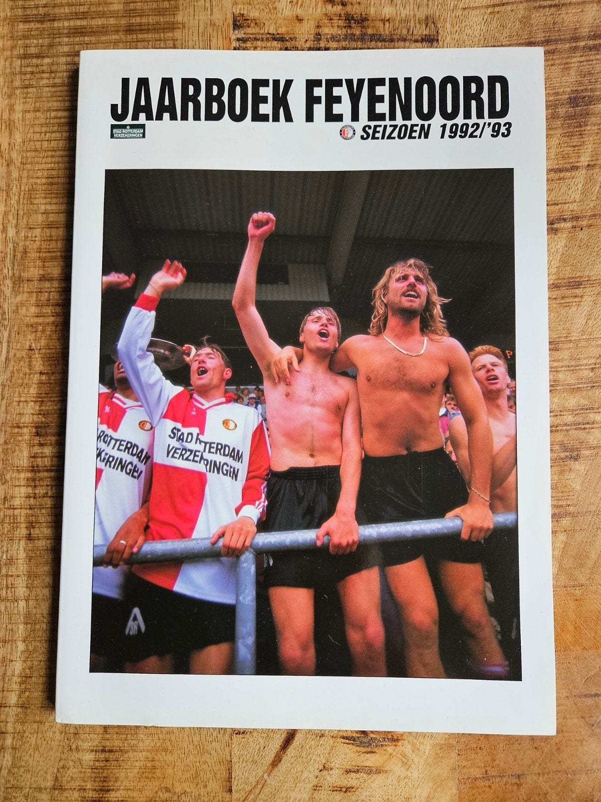 Jaarboek Feyenoord Seizoen 1992/93 - Voetbalgeschiedenis, Ophalen of Verzenden, Zo goed als nieuw, Feyenoord, Boek of Tijdschrift