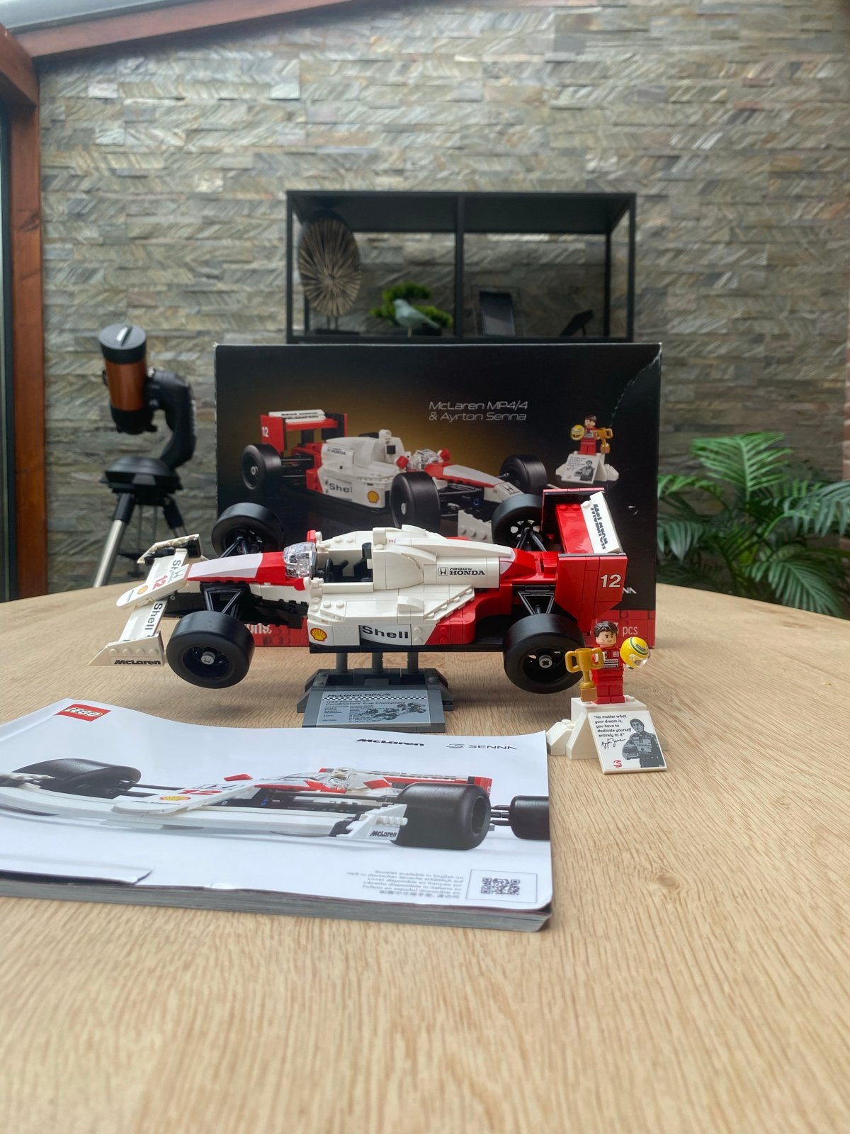 LEGO McLaren MP4/4 & Ayrton Senna (10330) met doos en boekje, Ophalen of Verzenden, Gebruikt