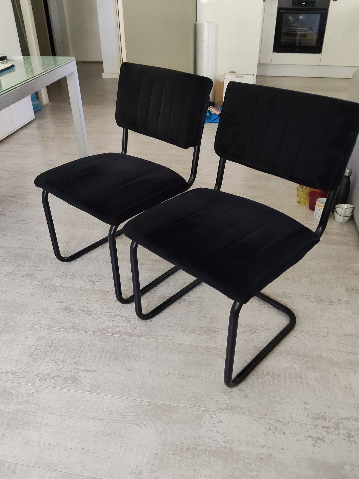 2 Design Slee Stoelen - Zwart fluweel, Ophalen, Twee, Modern, Industrieel, Zwart