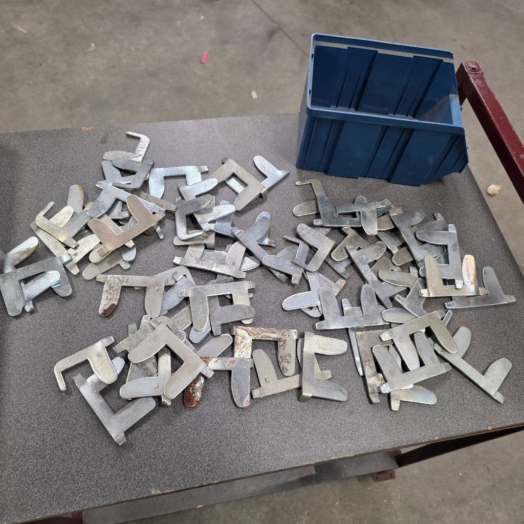 70 stuks schapdragers voor AHREND STAVAST  magazijnstelling
