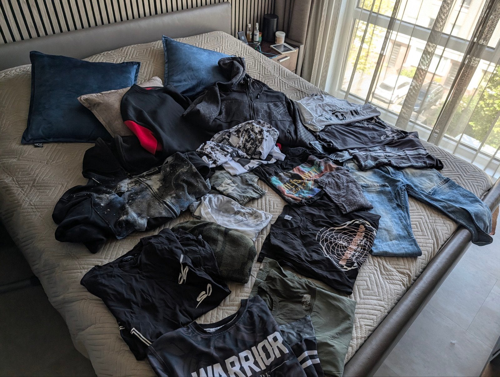 Grote kledingbundel voor heren S/M - Diverse merken en stijl, Kleding | Heren, Ophalen of Verzenden, Gedragen, Diverse merken