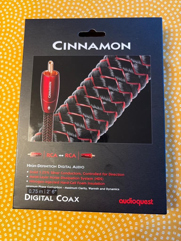 Audioquest Cinnamon digitale coaxkabel RCA 0,75m, Ophalen of Verzenden, Zo goed als nieuw, Minder dan 2 meter, Coaxiale kabel