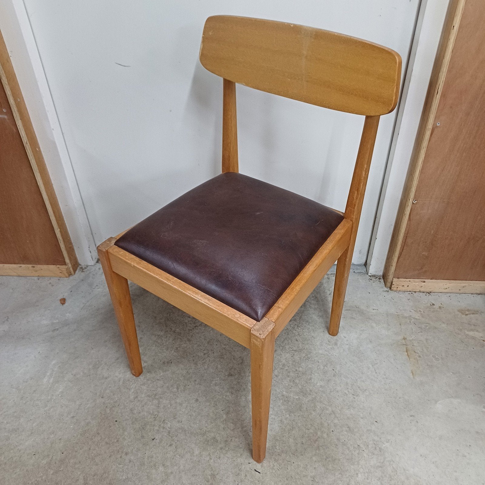 1 x vintage design stoel jaren 60, Ophalen of Verzenden, Gebruikt, Bruin, Eén