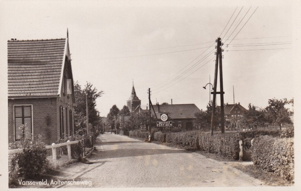 Oude Ansichtkaart Varsseveld, Aaltenscheweg - Gelopen, Verzamelen, Ophalen of Verzenden, 1920 tot 1940, Gelopen, Gelderland