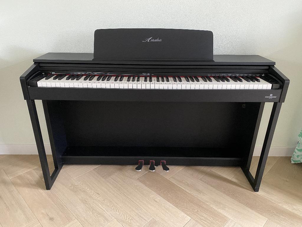 Amadeus D320 Digitale Piano, Ophalen, Zwart, Digitaal, Zo goed als nieuw