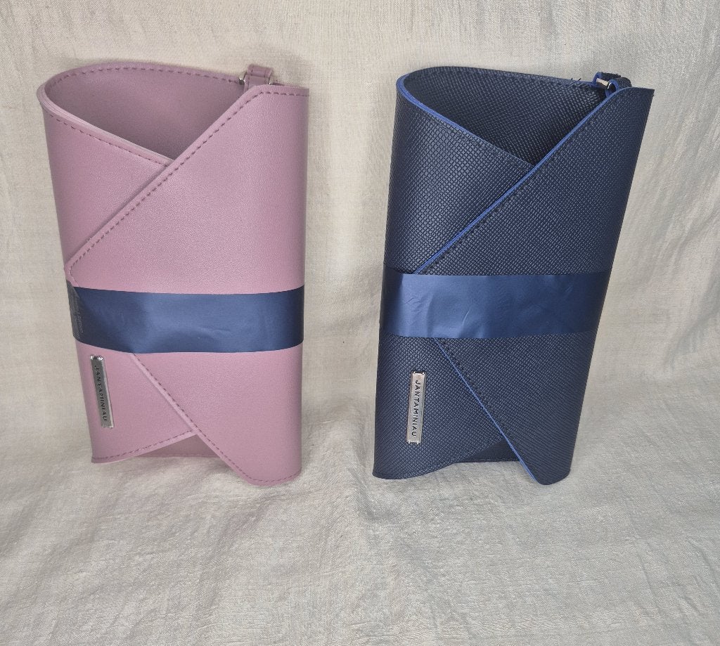 KLM met Jan Taminiau Envelope Clutch Amenity Kit 2x, Ophalen of Verzenden, Nieuw, Overige typen