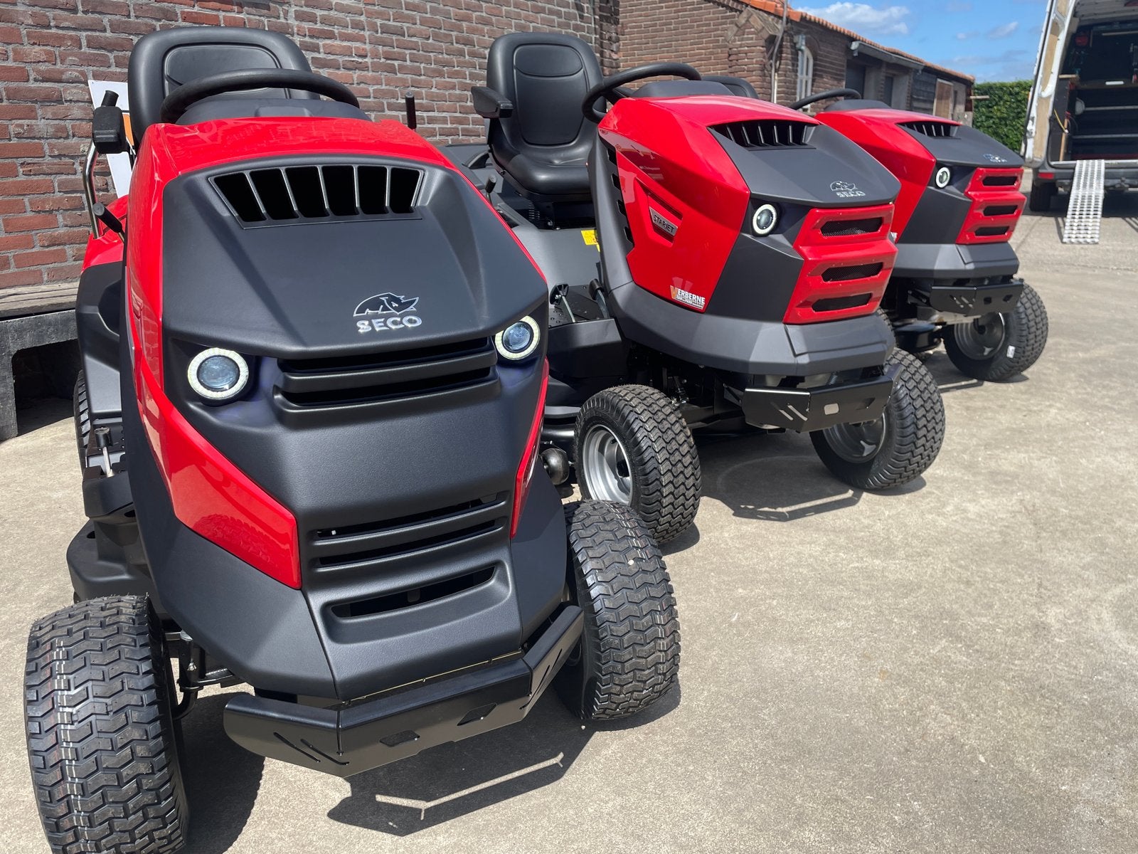 SECO Tuin- en Parkmachines - Nieuw zitmaaier, Ophalen, Nieuw