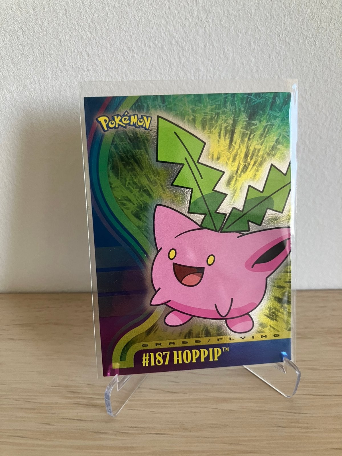 Topps Johto 2001 - Hoppip #187 holo [blauw logo], Hobby en Vrije tijd, Ophalen of Verzenden, Gebruikt, Losse kaart, Foil