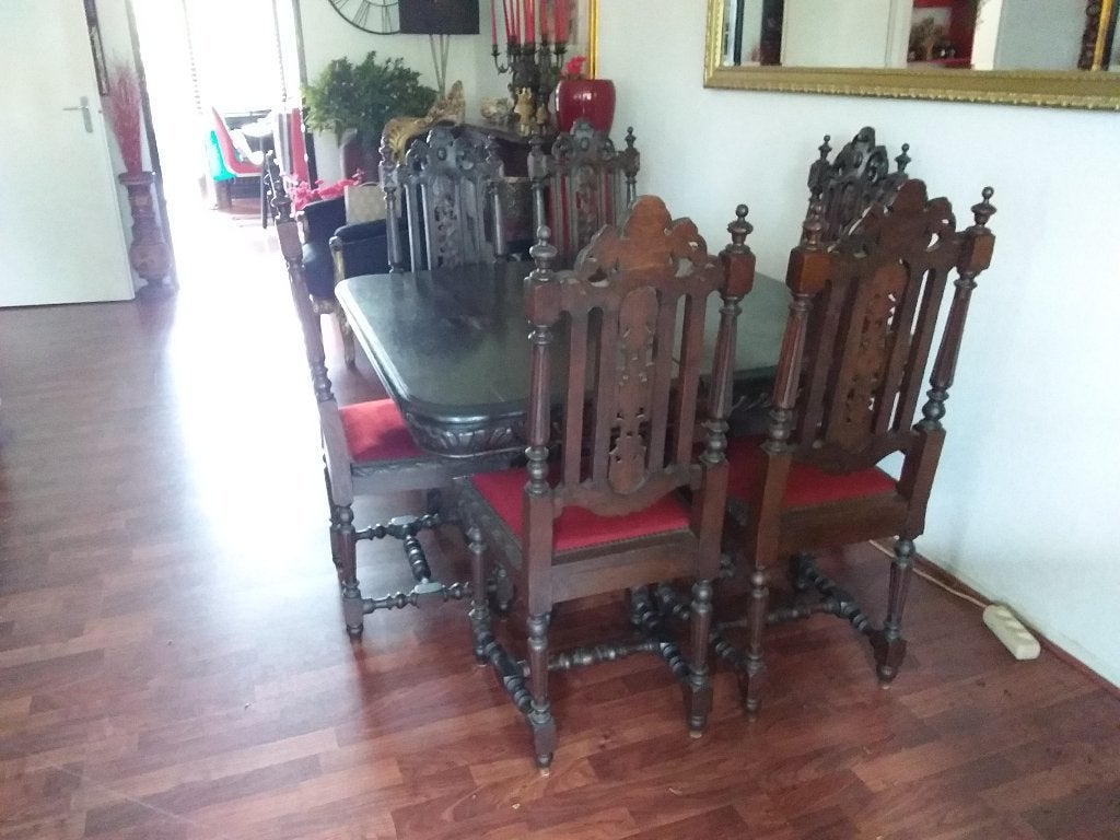 Antieke eettafel, Ophalen