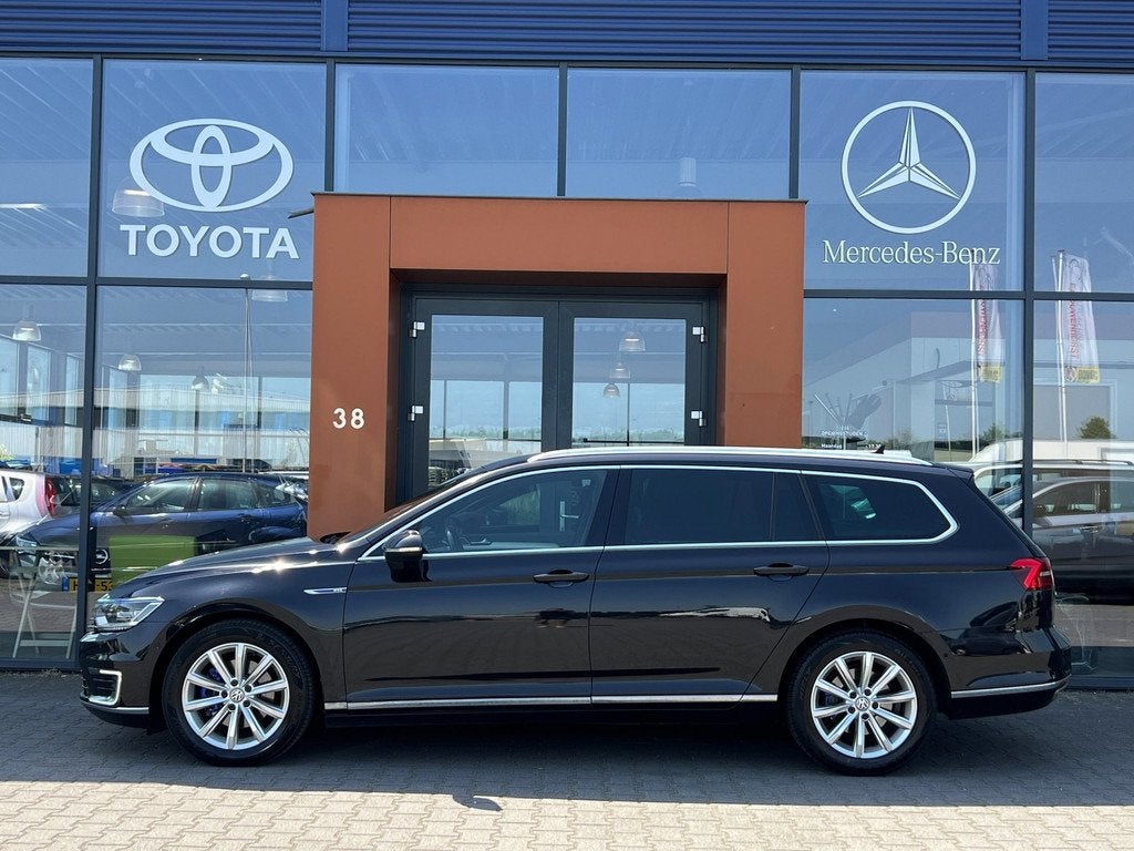 Volkswagen Passat Variant 1.4TSI GTE Highline|Carplay|LED, Auto's, Volkswagen, Gebruikt, Automatische klimaatregeling, Zwart, Hybride Elektrisch/Benzine