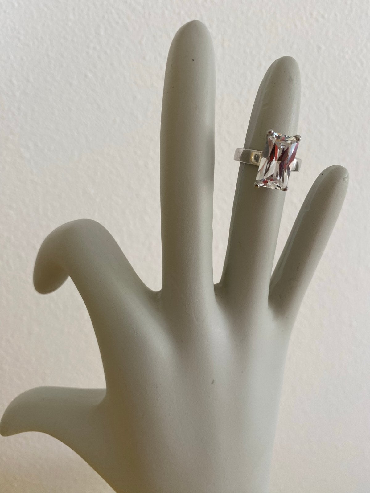 Nieuwe Zilveren 925 Ring met Grote Zirkonia Steen, Sieraden, Tassen en Uiterlijk, Met kristal, Nieuw, Ophalen of Verzenden, Dame