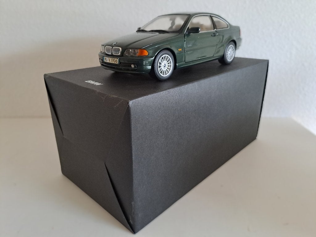 Kyosho - BMW 3 serie E46 coupe in schaal 1/18, Ophalen of Verzenden, Zo goed als nieuw, Auto, Kyosho