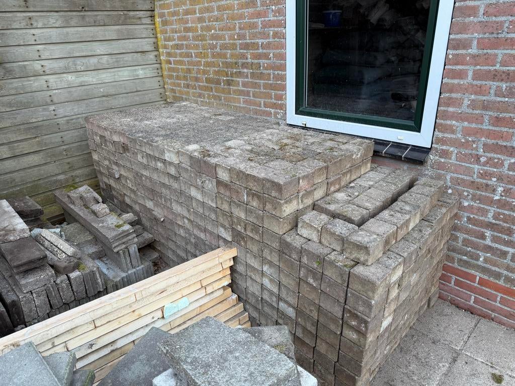 Gebruikte betonnen klinkers voor tuin of oprit, Tuin en Terras, Tegels en Klinkers, Ophalen, Gebruikt, Klinkers, 10 m² of meer