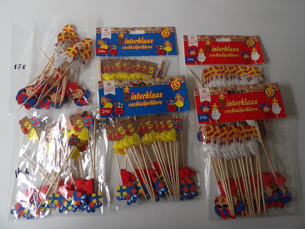 nieuw 129x honeybomb prikkers sinterklaas, piet enz, Ophalen of Verzenden, Nieuw