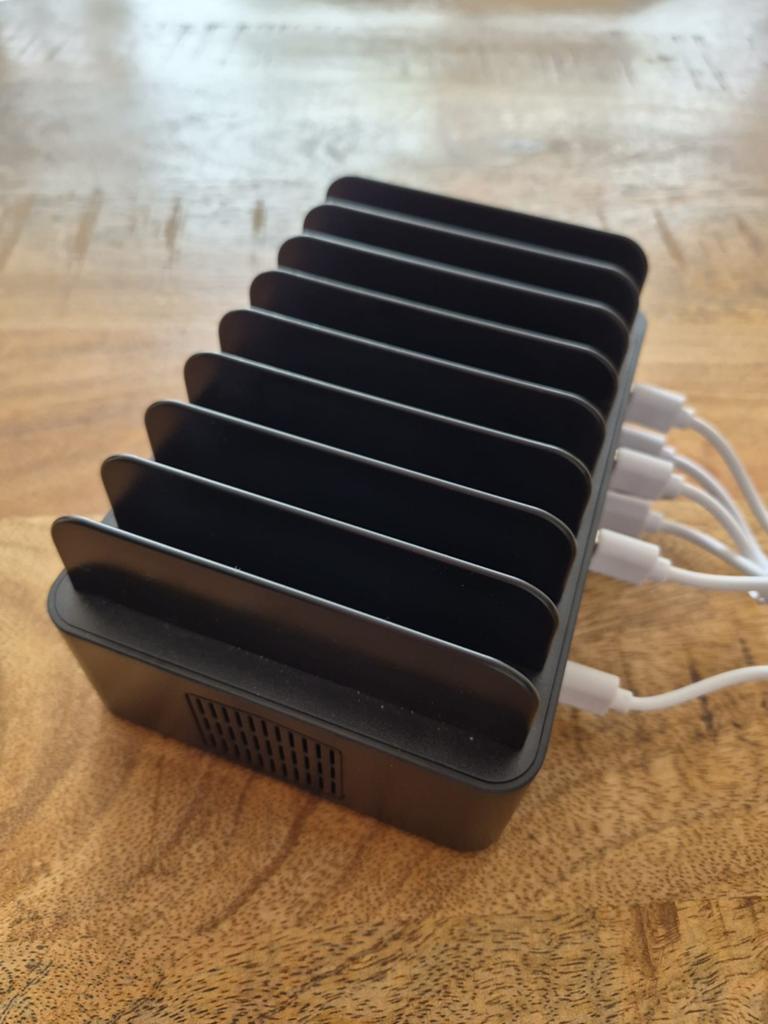 USB Laadstation met 16 Poorten incl. Lightning & USB-C Kabel, Ophalen, Zo goed als nieuw, Overige merken