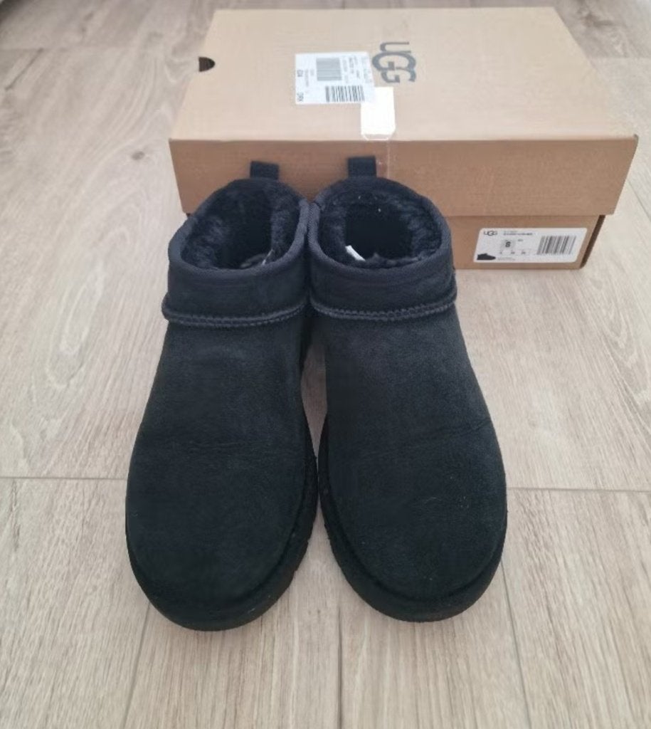 UGG Boots 'Classic Ultra Mini', Kleding | Dames, Verzenden, Zwart, Snowboots, Uggs
