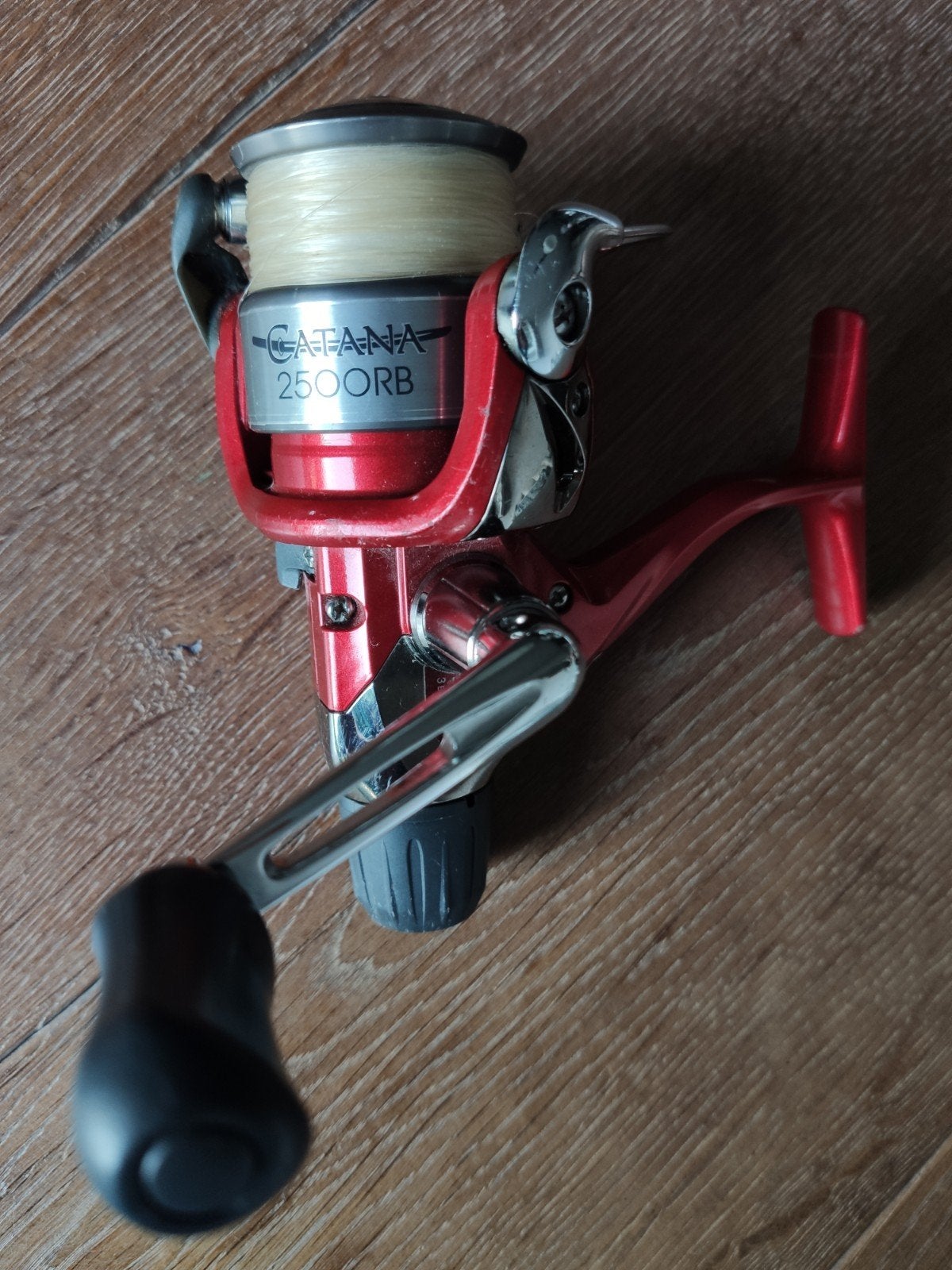 Shimano Catana 2500RB als nieuw, Ophalen of Verzenden, Zo goed als nieuw, Werphengel