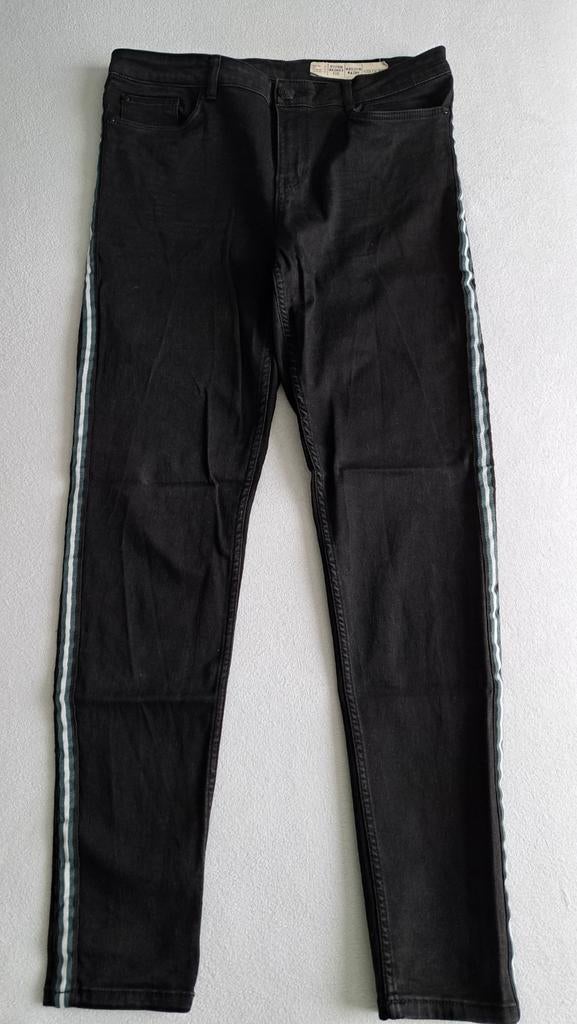 Zwarte skinny, medium waist broek van Esmara, mt. 42, Kleding | Dames, Ophalen of Verzenden, Zo goed als nieuw, Zwart