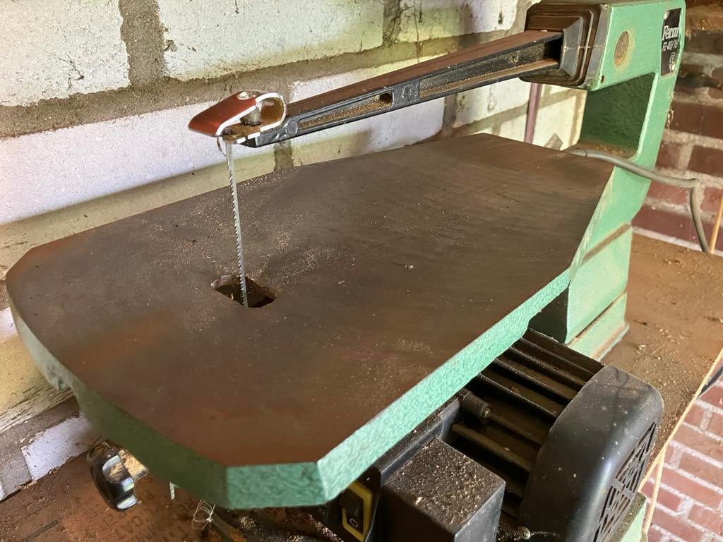 Ferm Figuurzaag FZ-4001 - Ideaal voor precisiewerk, Gebruikt, 70 mm of meer, Ophalen of Verzenden, Lintzaag